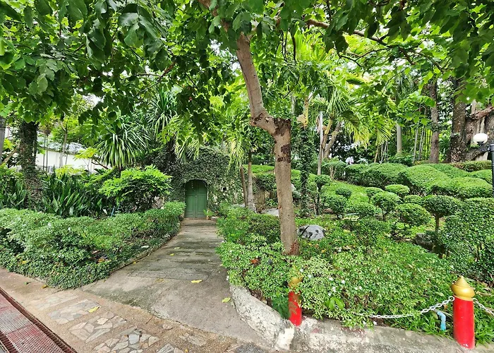 Suan Sunandha Palace 3*